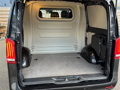 Vito 124 cdi  Dubbel Cabine  Lichte vracht . (18)