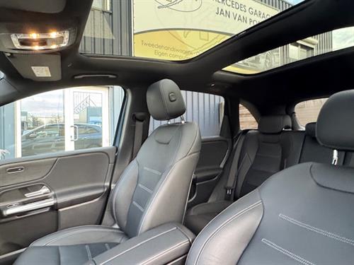 B 250e      Benzine + elektrisch        Hybrid plugin (14)