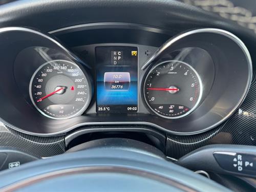 V 250 d AMG line Dubbel cabine     5 Zitplaatsen (7)