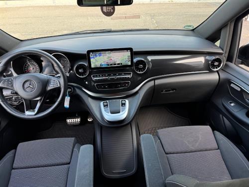 V 250 d AMG line Dubbel cabine     5 Zitplaatsen (9)